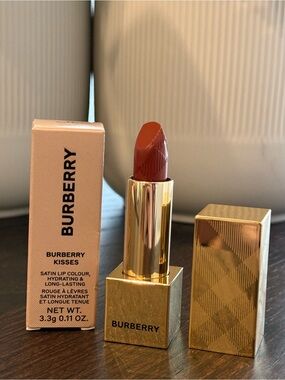 Burberry Kisses Satin Lip Color 93 Russet Lipstick NIB ✨ Luxury Makeup